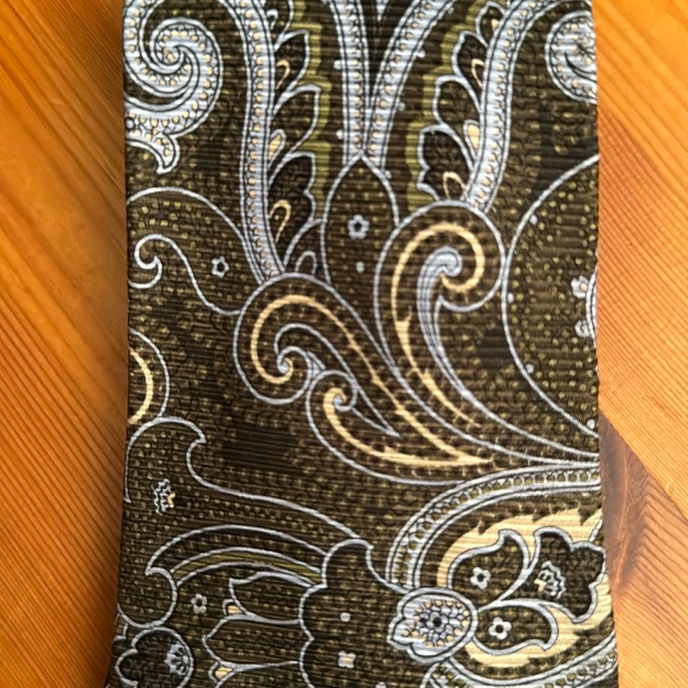 Necktie